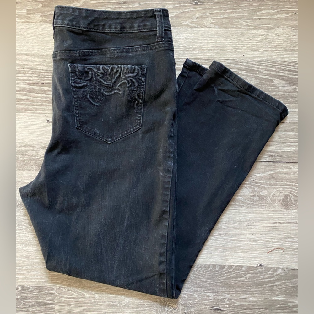 Gloria Vanderbilt | Amanda Slim Straight Leg Black Jean Size 18